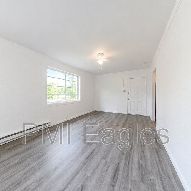 Building Photo - 86 E Fork Dr