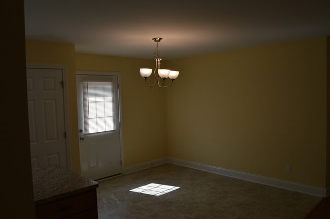 Foto del edificio - 132 Springfield Rd