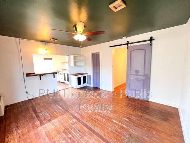 Foto del edificio - 122 W Pine St
