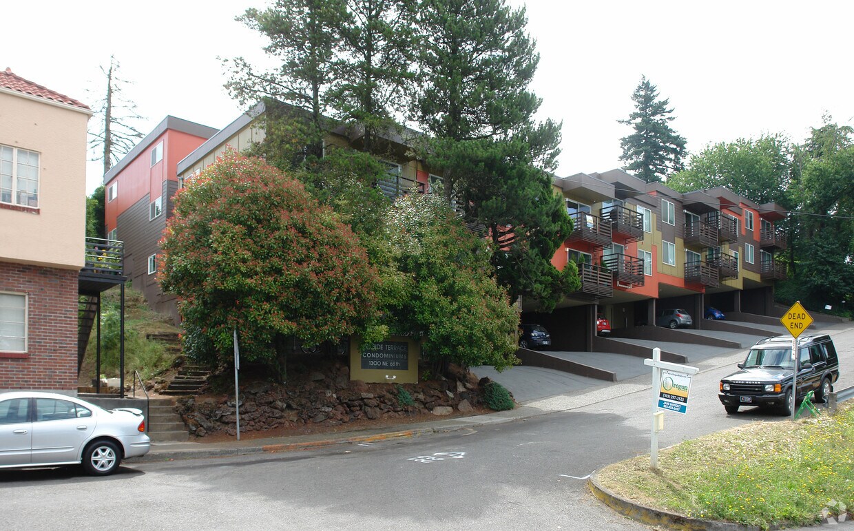 Hillside Terrace Condominiums Apartments Portland, OR