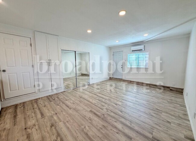 Foto del edificio - 702 Pitman St