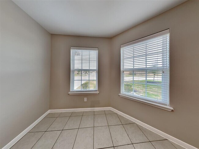 Building Photo - 624 Totem Trail Dr