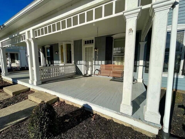 Foto del edificio - 160 1/2 W Mound St