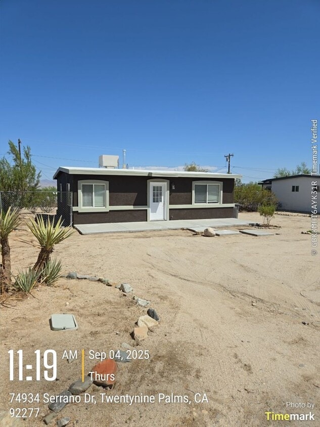Primary Photo - 74934 Serrano Dr