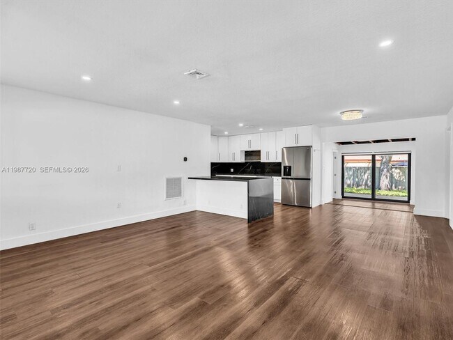 Foto del edificio - 3193 Taft St