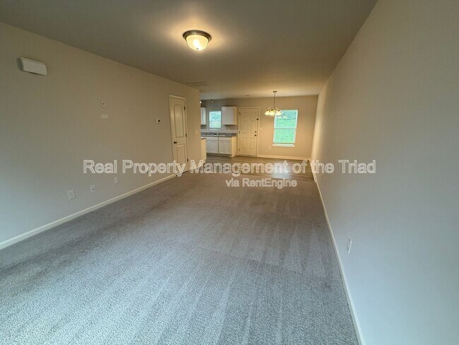 Foto del edificio - 3918 Vershire Ave