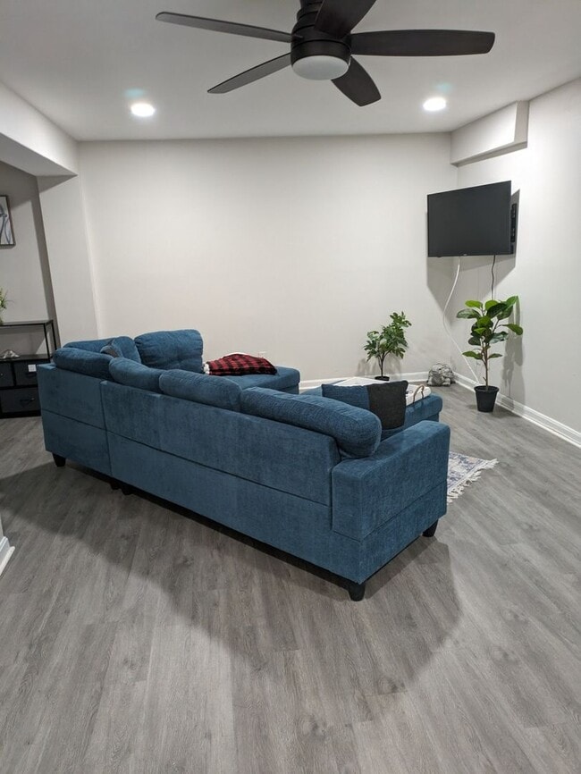 Building Photo - 2713 Fort Baker Dr SE