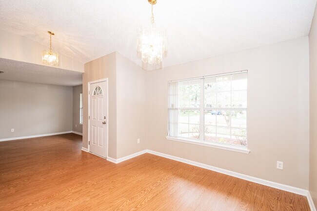 Building Photo - 3138 Haverhill Ct