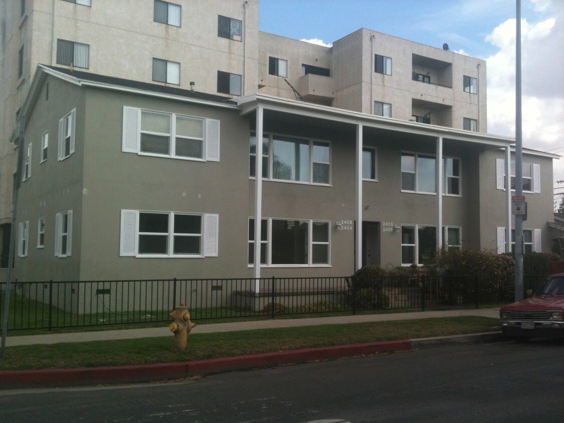 Primary Photo - 2410 Penmar Ave