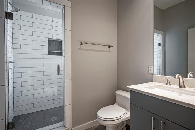 Building Photo - 3372 Miro Pl