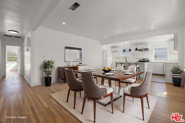 Building Photo - 4411 Victoria Park Dr