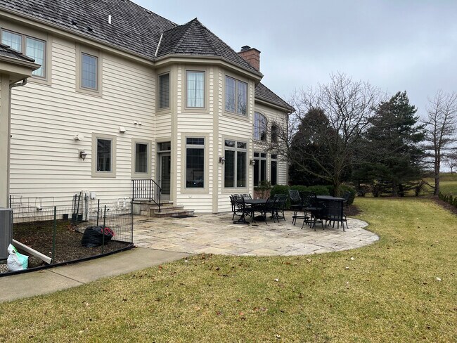 Building Photo - 21160 Chancery Ct