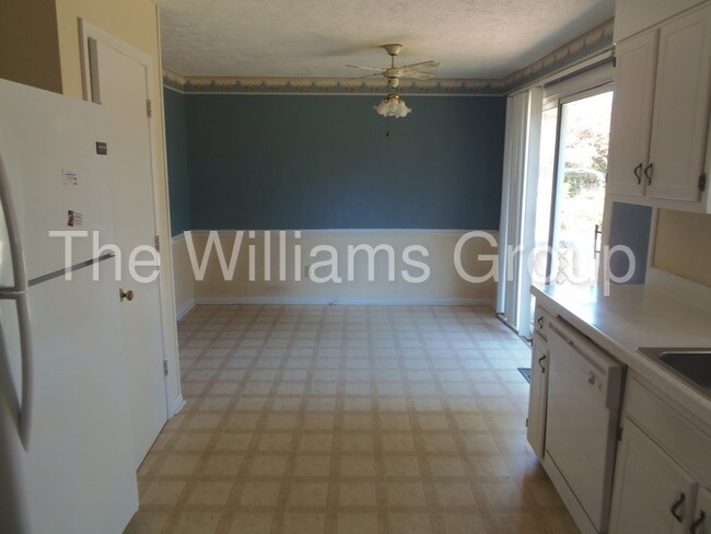 Building Photo - 1639 Tysor Dr