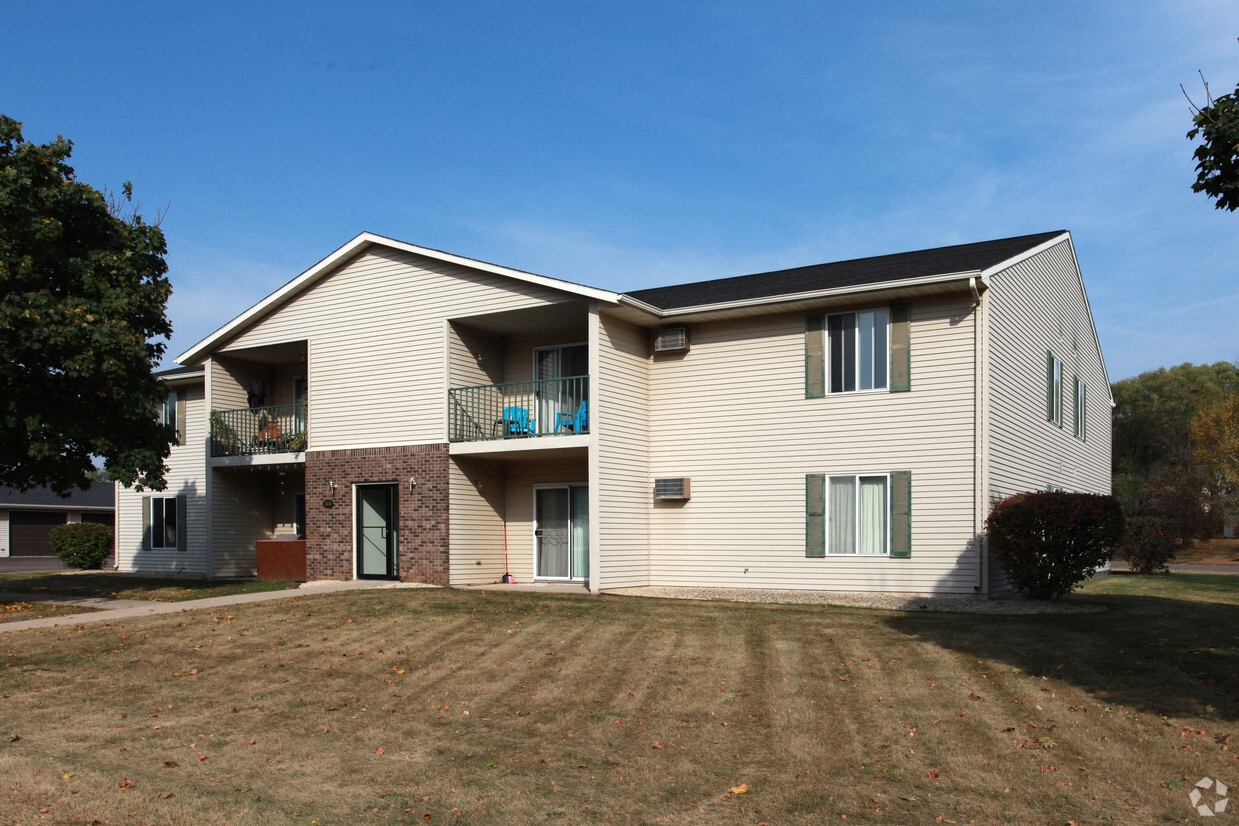 876 Helen St, Prescott, WI 54021 Apartments in Prescott, WI