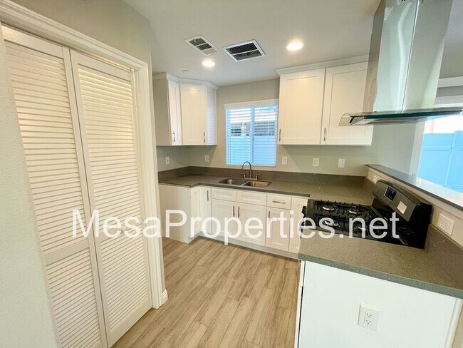 Foto del edificio - 2310 Leroy St