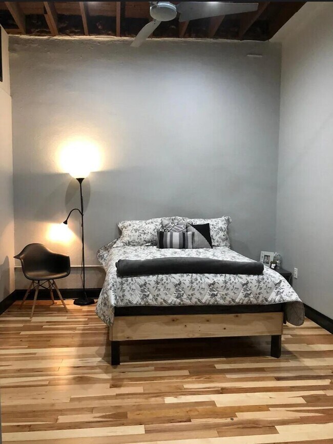 Foto del edificio - 534 N Water St