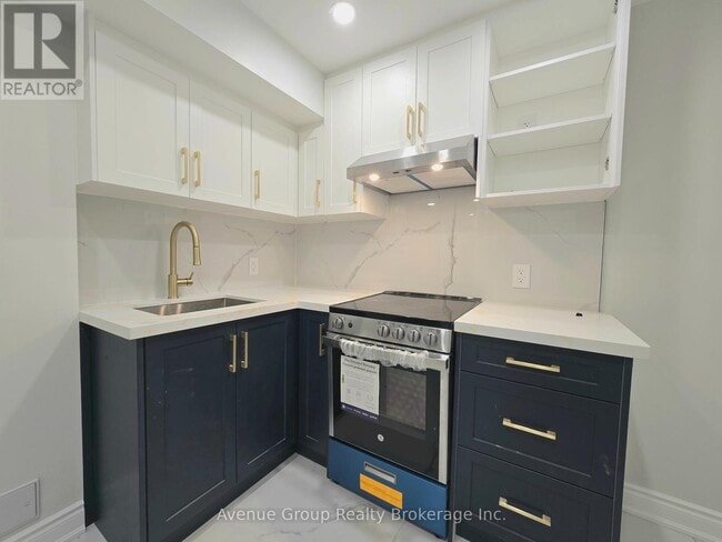 Building Photo - 38 Vipond Rd