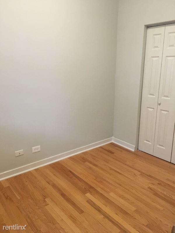 Foto del edificio - 2222 N Kenmore Ave
