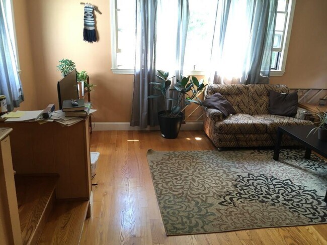 Foto del edificio - 74 Alpine St