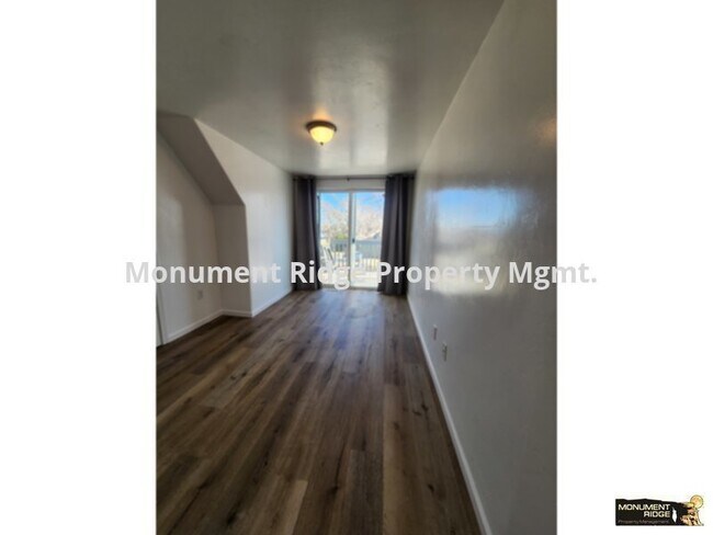 Building Photo - Available Now!  Cute 2nd Story One Bed One...