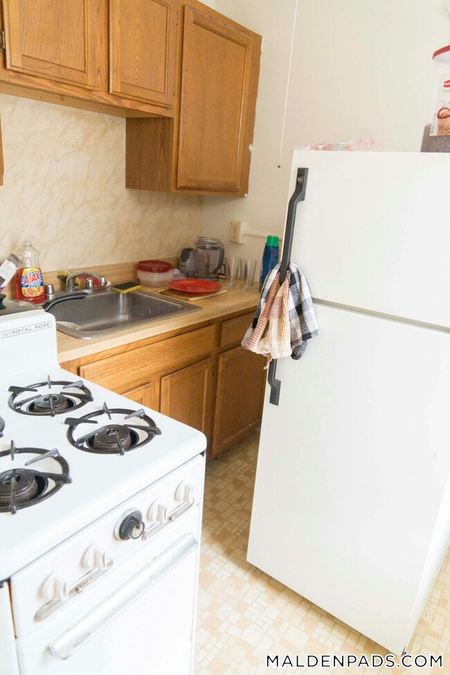 Foto del edificio - 349 Pleasant St