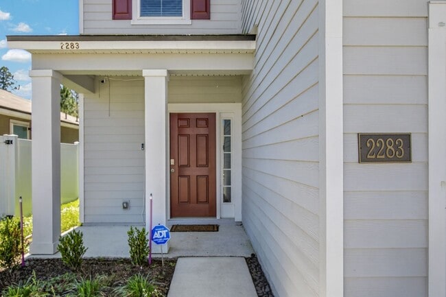 Building Photo - Welcome to your next home  in beautiful Green Cove Springs!