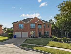 Building Photo - 6 Brairwood Ct