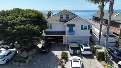 Building Photo - 6577 Del Playa Dr