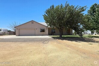 Building Photo - 798 N Fire Sky Ln