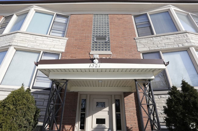 Building Photo - 1321 N Harlem Ave