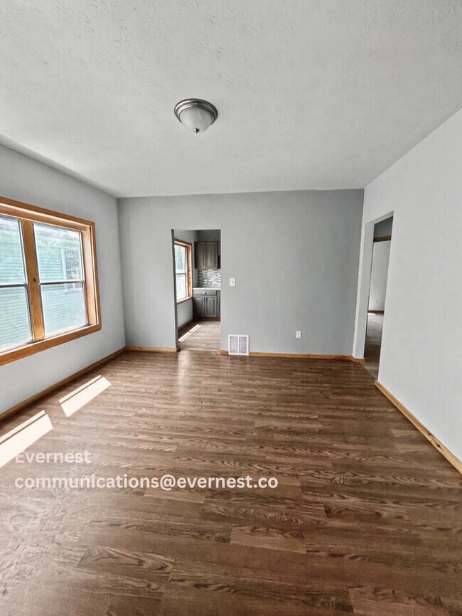 Foto del edificio - 10110 Parkgate Ave