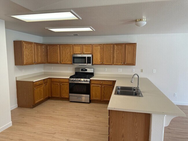 Foto del edificio - 2923 W Jerome Ave