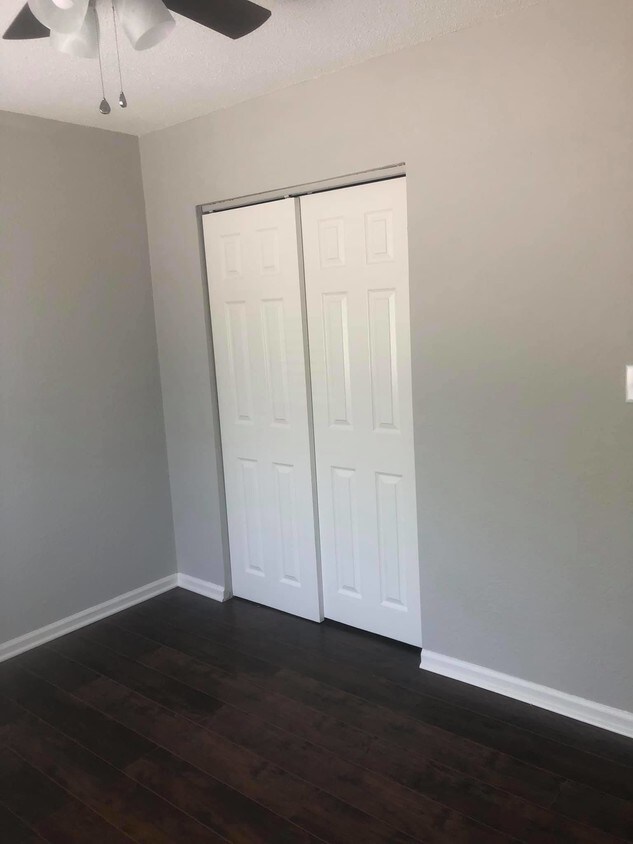 Primary Photo - 1433 N 55th Dr