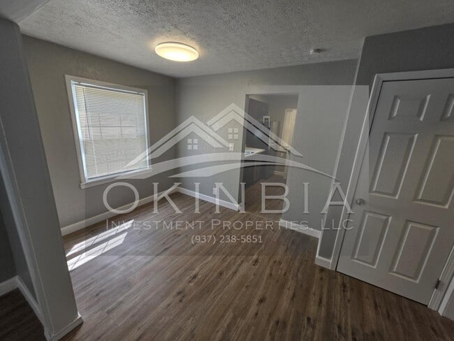 Building Photo - 1425 Canfield Ave