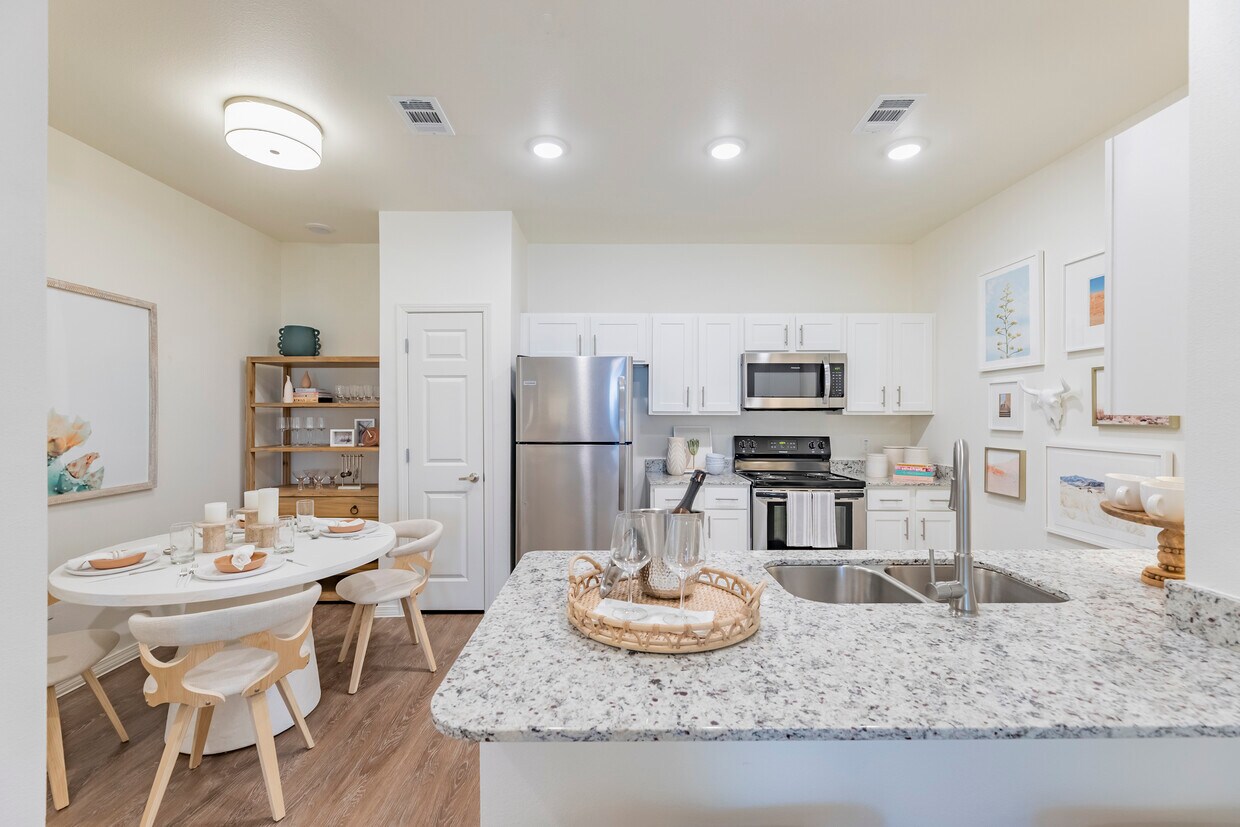 La Sienna Apartments 3800 La Sienna Pky Edinburg, TX