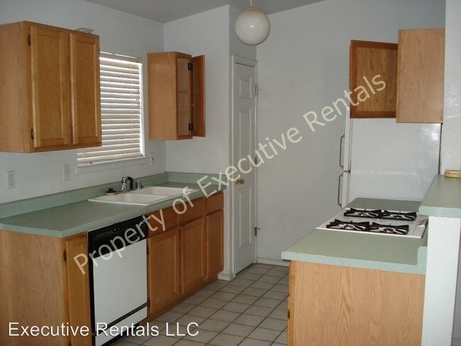 Building Photo - 4974 Gem Ct