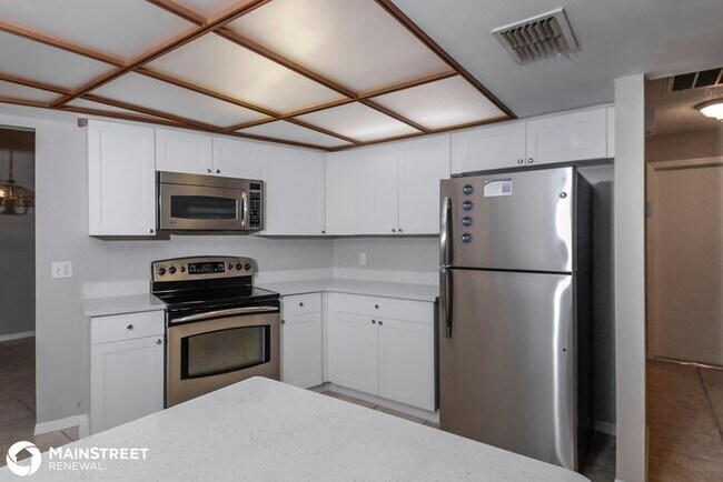Building Photo - 2606 Sablewood Dr, Valrico, FL 33596