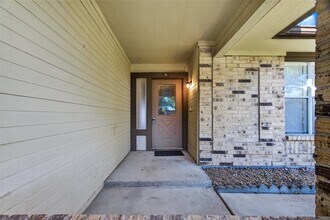 Building Photo - 5211 Devon Green Dr