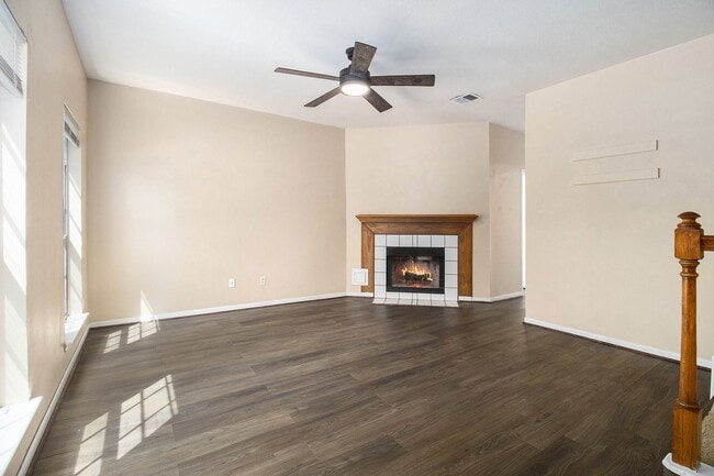 Foto del edificio - 2930 Williams Grant