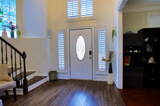 Foto del edificio - 6304 Mission Ridge Rd