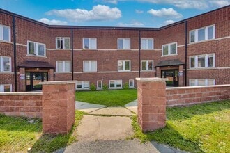 Building Photo - 367 Howey Dr