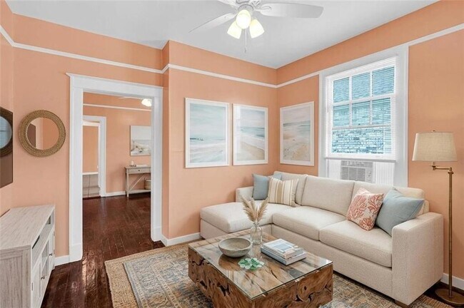 Building Photo - 2428 Eagle St
