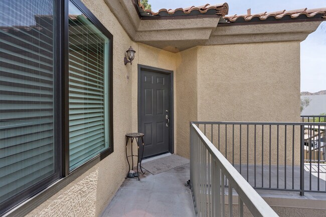 Your Front Door. - 4925 E Desert Cove Ave