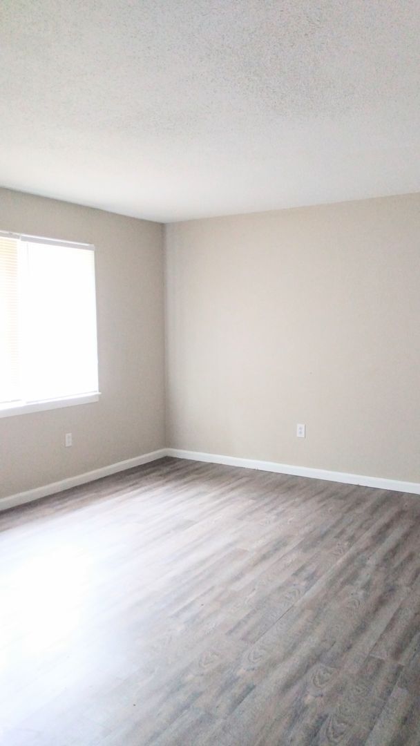 Foto del edificio - Charming 4 Bedroom Home with Carport in Memphis! - Open To Section 8