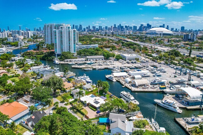 Foto del edificio - 2060 NW 13th St