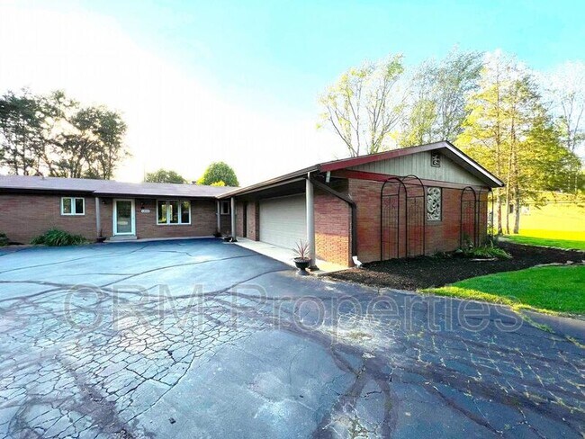 Building Photo - 13203 Chevy Chase Dr