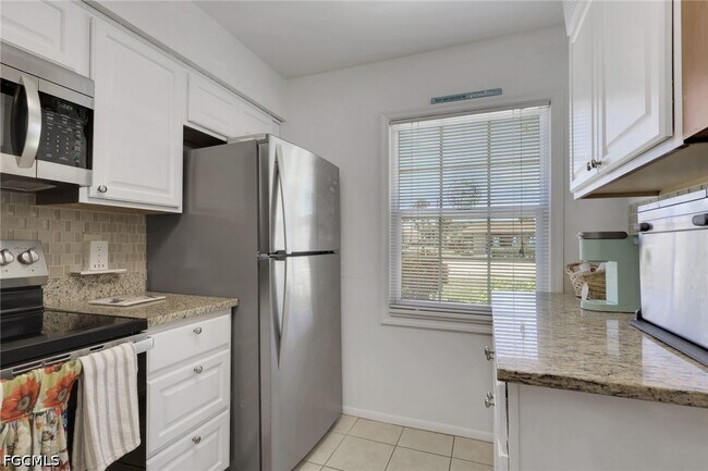 Foto del edificio - 6300 South Pointe Blvd