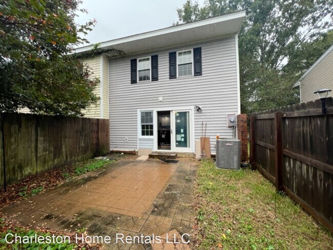 Building Photo - 3 br, 2.5 bath House - 117 Heritage Cir