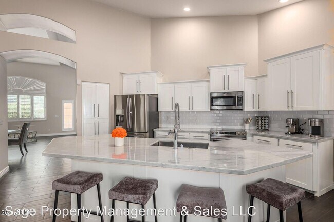 Building Photo - 3 br, 2.5 bath House - 17045 N 45th St