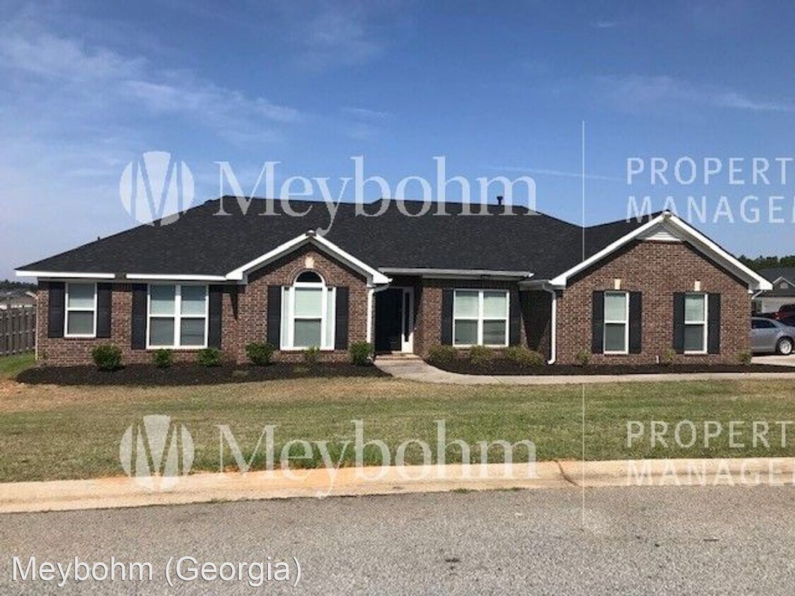 4 br, 2.5 bath House 2538 Inverness Drive House for Rent in